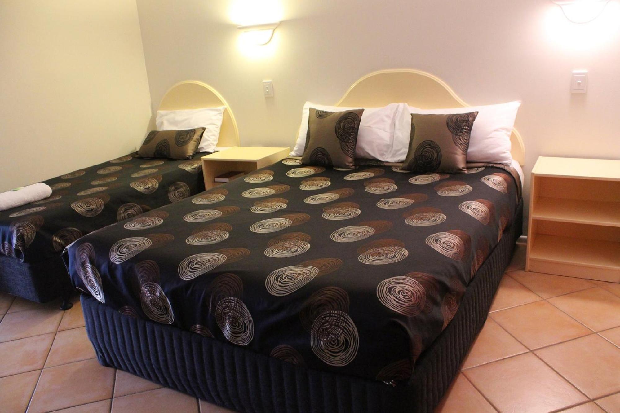 Rocky Gardens Motor Inn Rockhampton Room photo