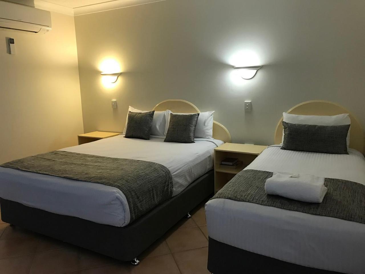 Rocky Gardens Motor Inn Rockhampton Exterior photo